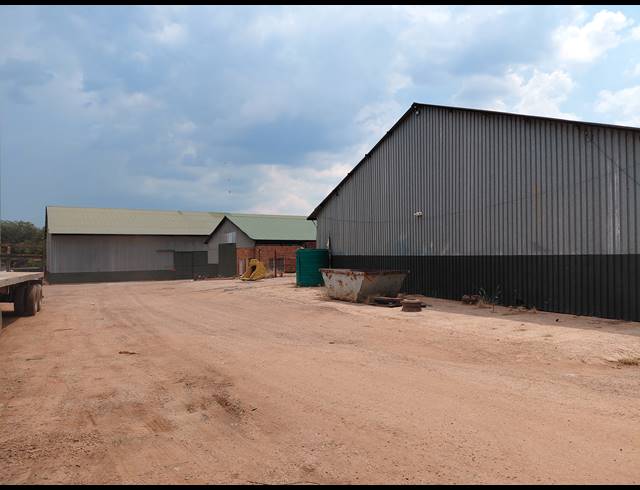4,367M² WORKSHOP FOR SALE IN TRIM PARK